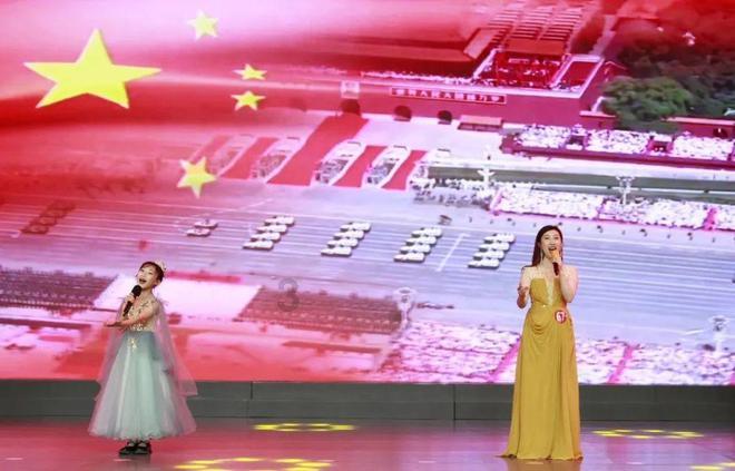 老婆弟弟27了，恋爱到结婚，至今已随我俩生活3年了，他早习惯了把这里当自己家，我想问这样的家庭正常吗游戏画面